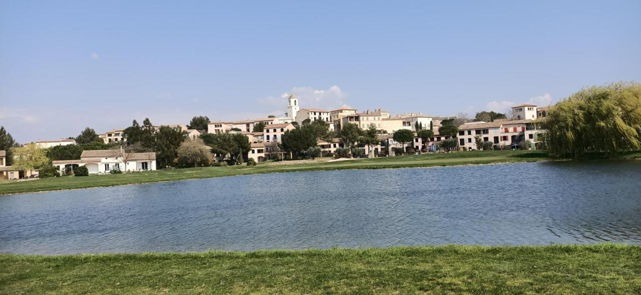 Charmant T2 Climatise Avec Belle Vue , Golf De Pont-Royal Mallemort Exteriör bild