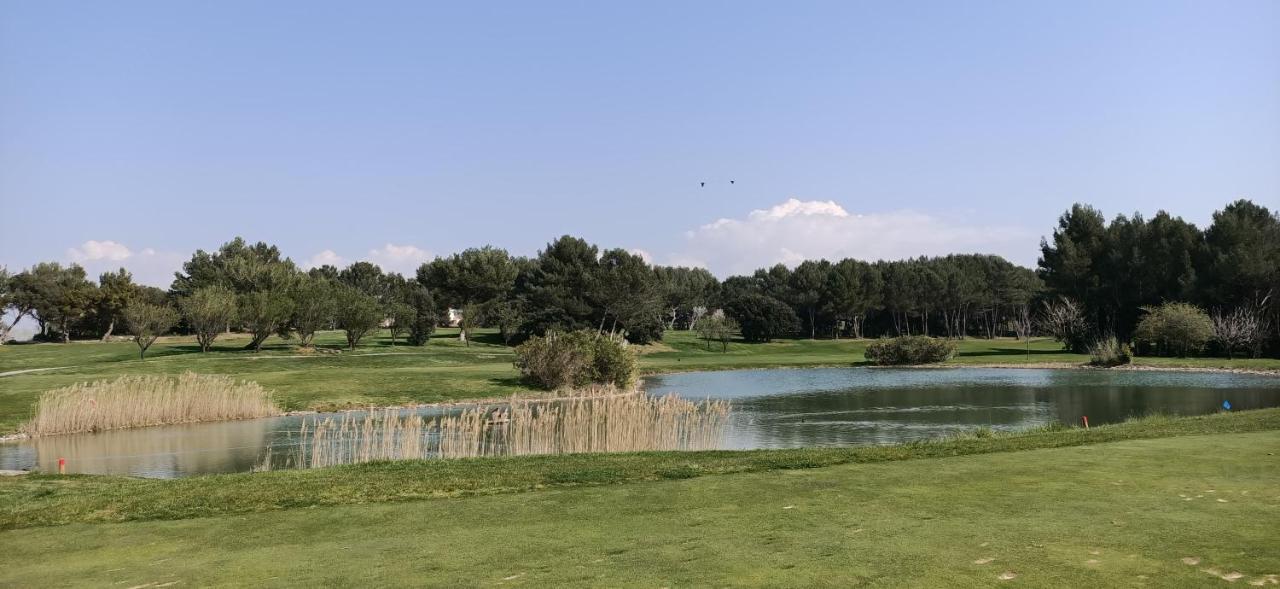 Charmant T2 Climatise Avec Belle Vue , Golf De Pont-Royal Mallemort Exteriör bild