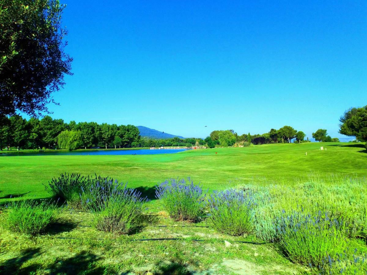 Charmant T2 Climatise Avec Belle Vue , Golf De Pont-Royal Mallemort Exteriör bild