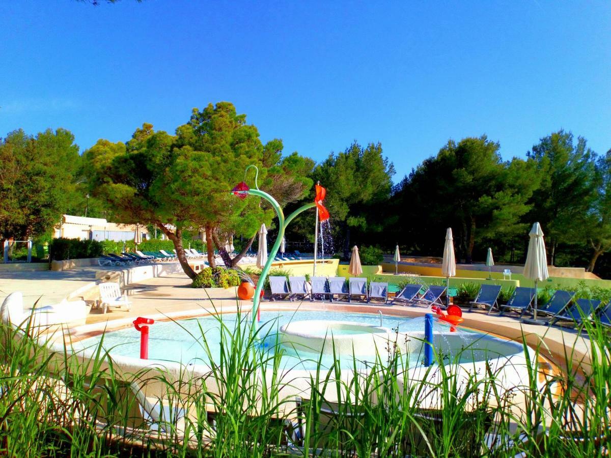 Charmant T2 Climatise Avec Belle Vue , Golf De Pont-Royal Mallemort Exteriör bild