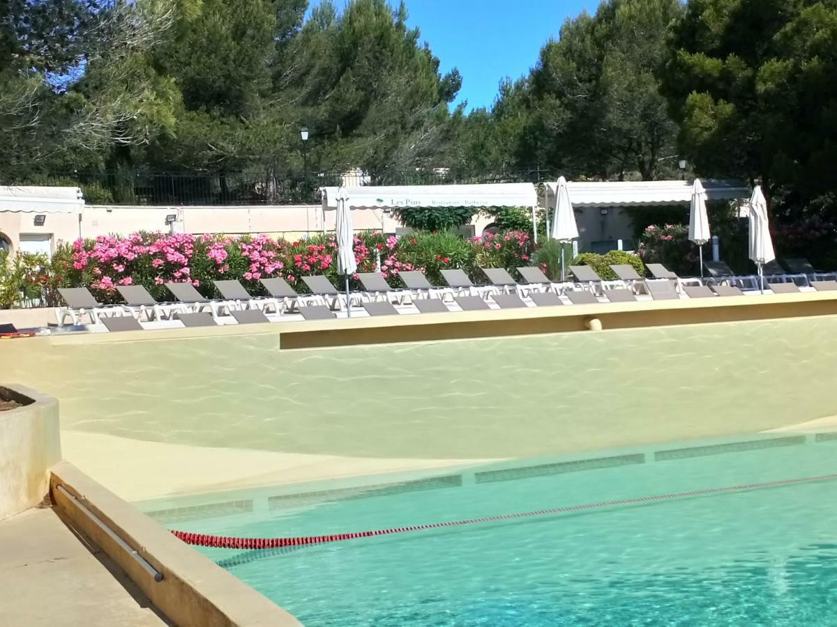 Charmant T2 Climatise Avec Belle Vue , Golf De Pont-Royal Mallemort Exteriör bild